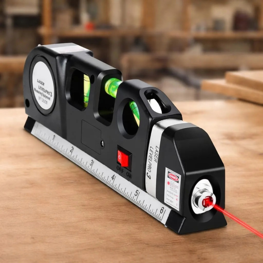 Trena Nível Laser Pro3 sobre uma bancada